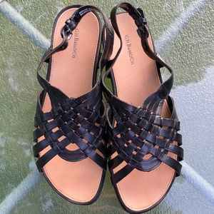 G.H. Bass & Co. Black Leather Sandals Size 8 1/2
